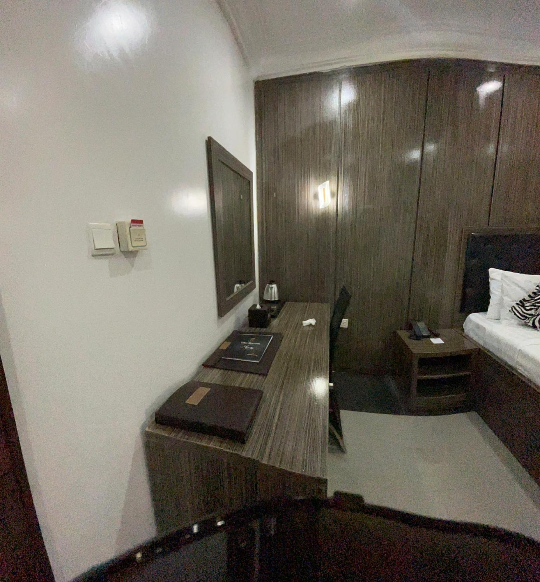 Aa Hotel And Suites Abuja Eksteriør bilde