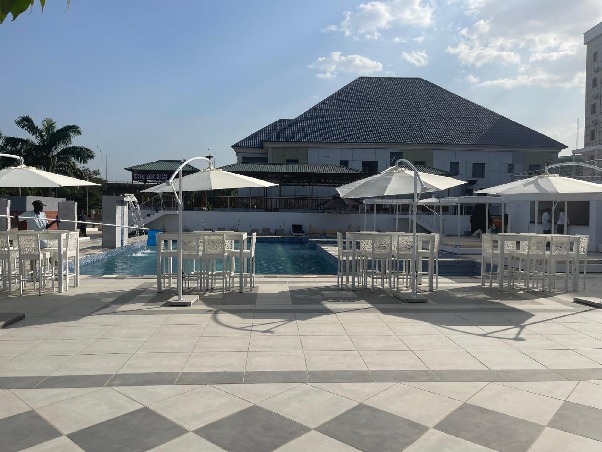 Aa Hotel And Suites Abuja Eksteriør bilde