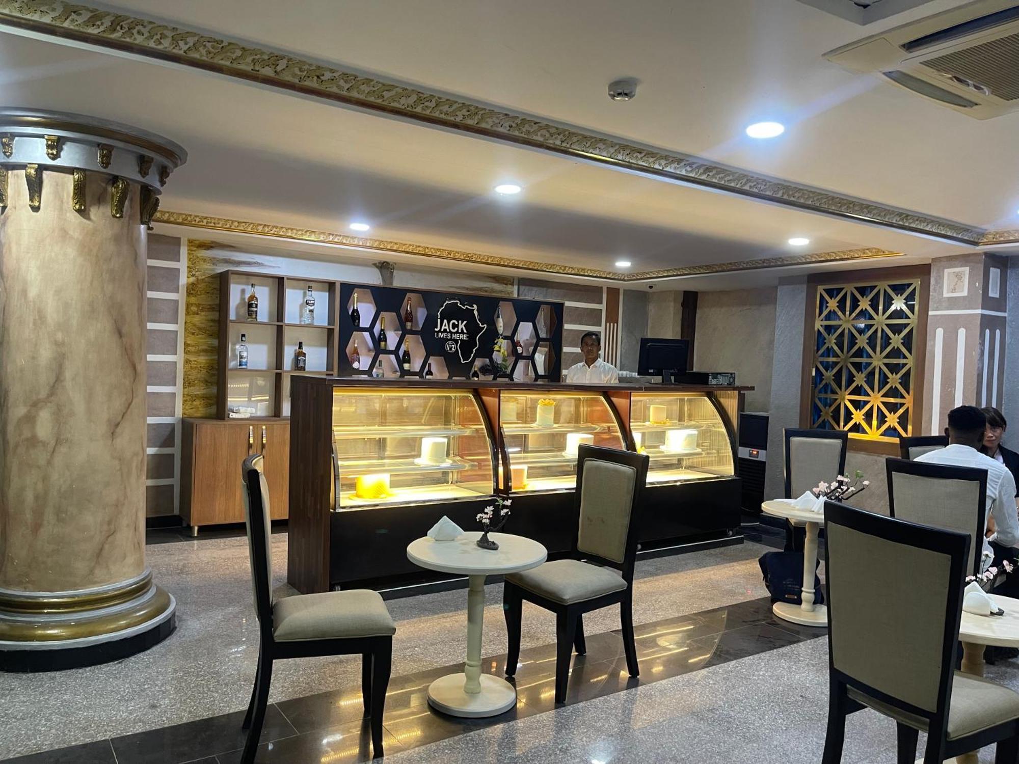Aa Hotel And Suites Abuja Eksteriør bilde