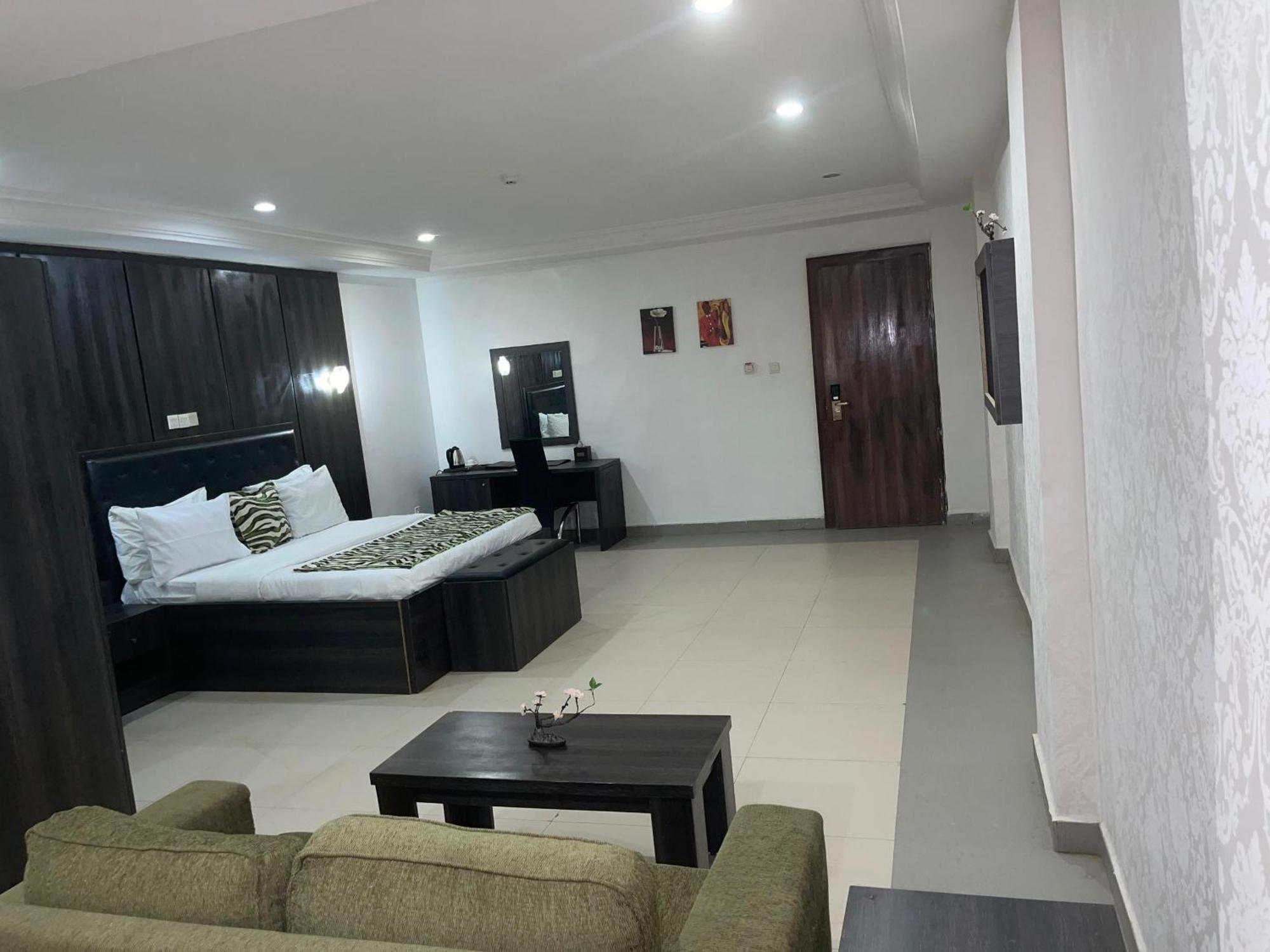 Aa Hotel And Suites Abuja Eksteriør bilde